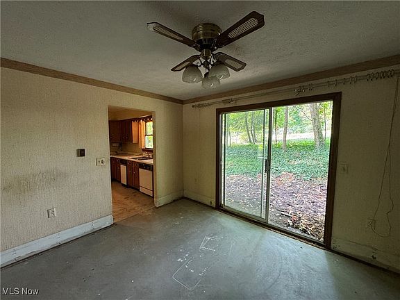4th image of 14730 Evergreen Dr