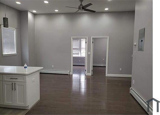 2nd image of 18818 Jamaica Ave Floor 3