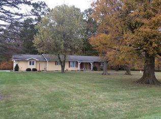 712 W Hamilton Rd, Fort Wayne, IN 46819