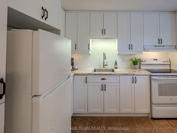 3rd image of 2 Larkshire Ln #B