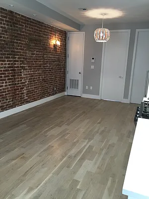 Rented by Evergreen Apartments BK | media 34