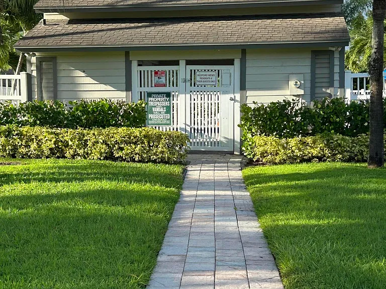 13383 Bedford Mews Ct — Photo 2