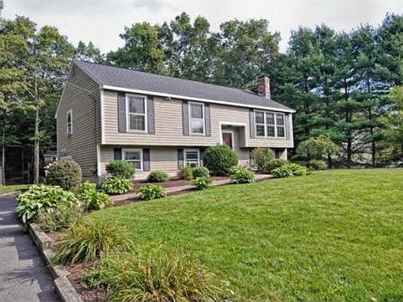 2nd image of 12 Oakridge Dr