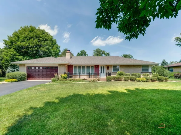414 Hillcrest Dr, Prospect Heights, IL 60070
