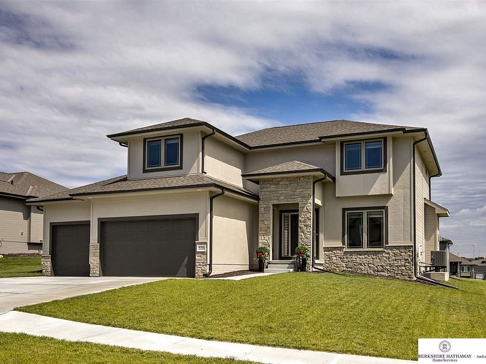 1st image of 520 Sherwood Dr