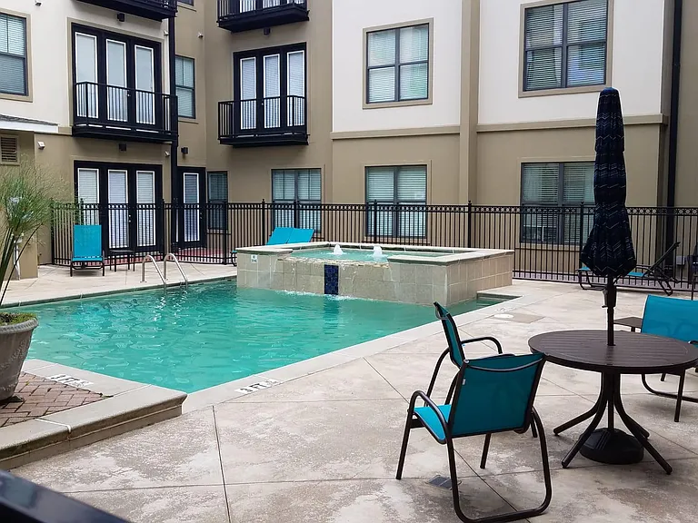 5300 Peachtree Rd #2103 — Photo 22