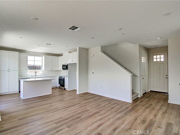 3rd image of 7199 Lisbon Way