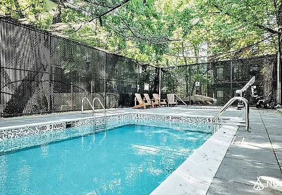 5th image of 1247 Atlantic Ave #301