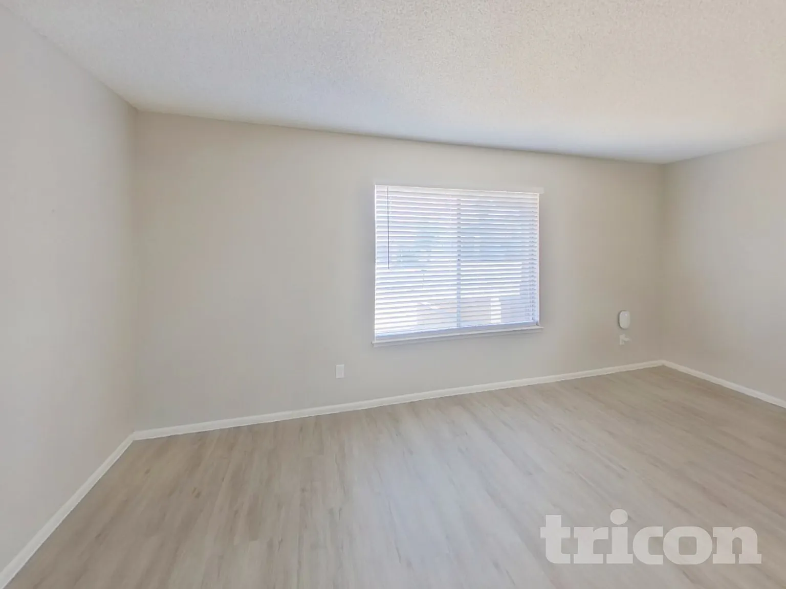 1628 E Saint Anne Avenue Phoenix AZ — Photo 4