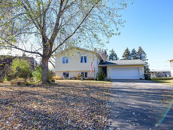 2nd image of 553 Aberdeen Dr