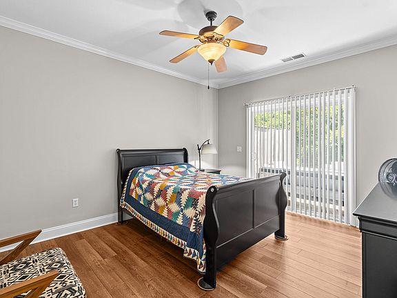 5th image of 128 Tuscany Ln