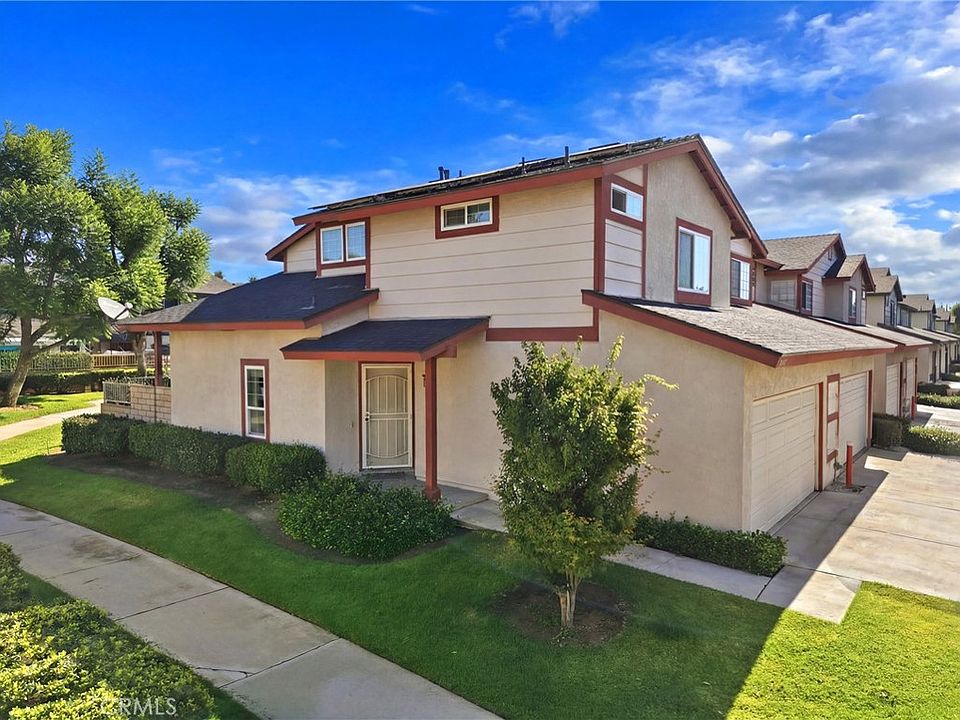 1st image of 860 Carlton Privado