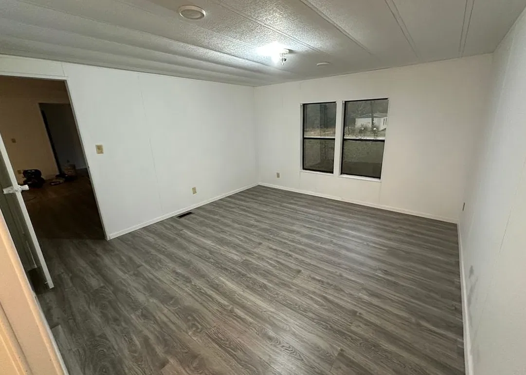 3 bed, 1372 sqft, $1,300 — Photo 3