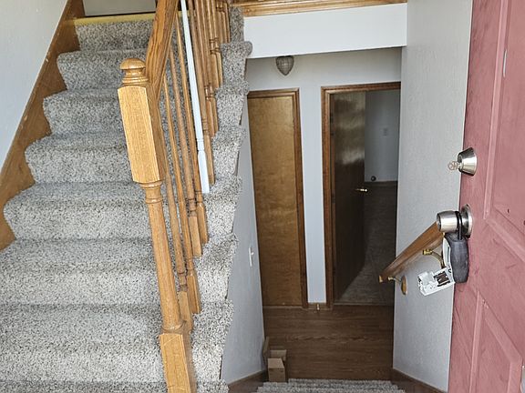 2nd image of 106 W Lakeview Rd #A