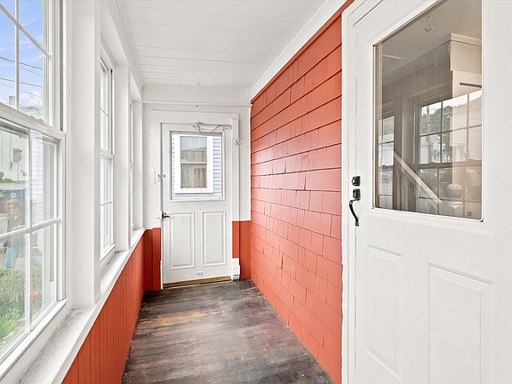 4th image of 8 Ord St