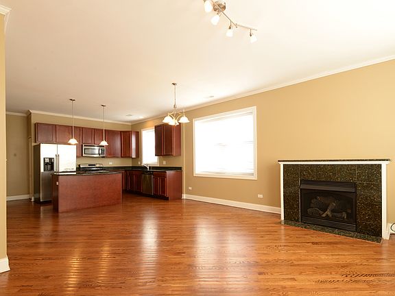 2nd image of 23 N Menard Ave #3S