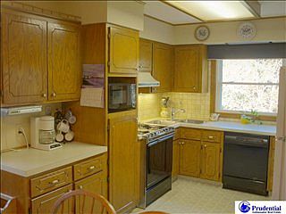 4th image of 9620 Emmet St