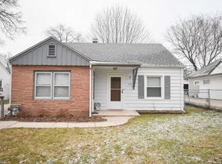 926 S 104th St, West Allis, WI 53214
