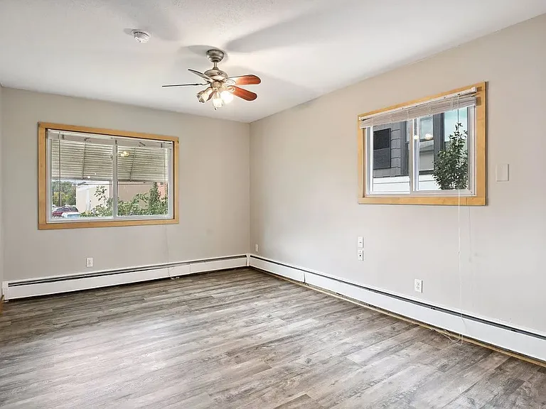 3140 Minnehaha Ave — Photo 4