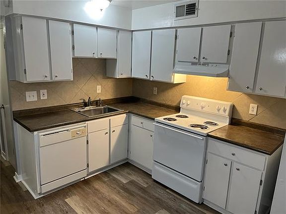 3rd image of 2500 Richland Ave