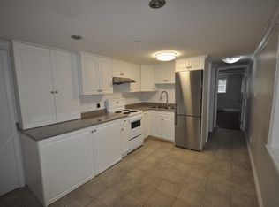 4585 Commercial St #2, Vancouver, BC V5N4G8