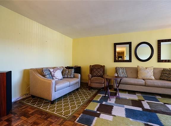 3rd image of 505 Central Park Ave