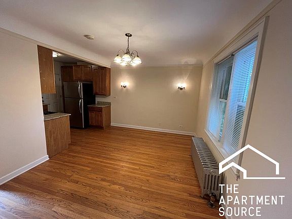 2nd image of 4450 W Gunnison St APT 2C