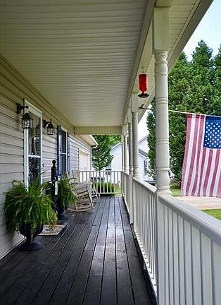 4th image of 230 Alleghany Dr