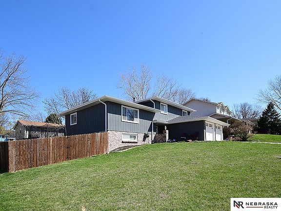 3rd image of 3412 Redwing Dr