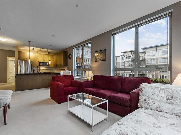 3rd image of 15918 26th Ave #226