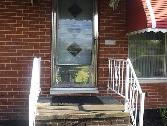 2nd image of 488 Cherry Ln
