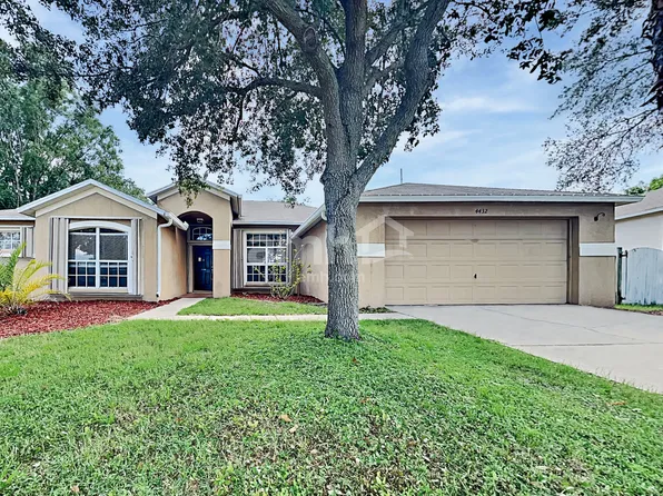 4432 Brandon Ridge Dr, Valrico, FL 33594