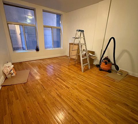 5th image of 21 Maiden Ln APT 3B