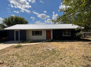 802 Mildred St, Burnet, TX 78611