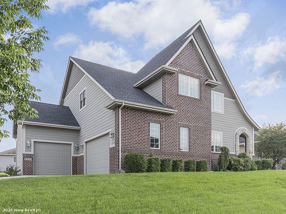 3rd image of 9424 Century Woods Cir