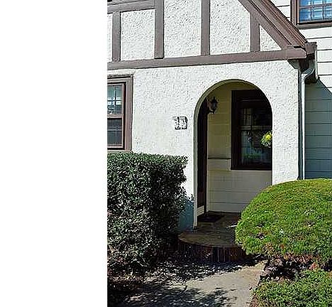 The charm begins right at t...