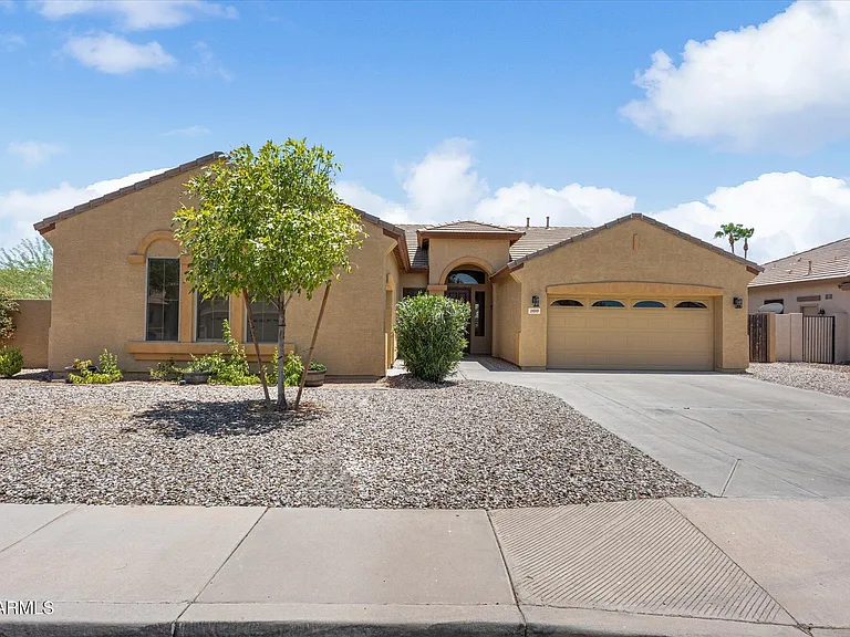 2619 E Hazeltine Way — Photo 33