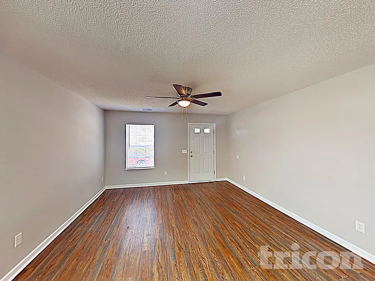 1964 Lake Carolina Dr — Photo 2