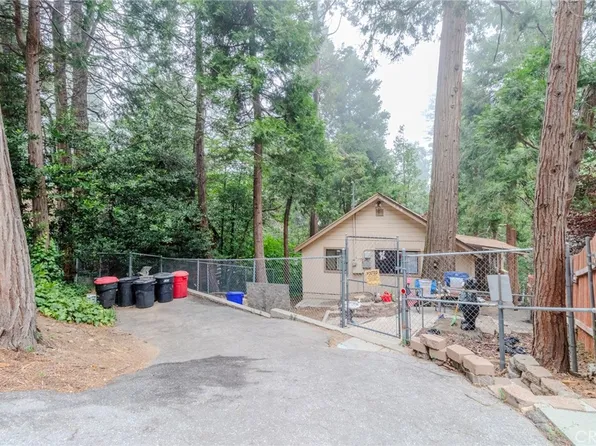 753 Woodland Rd, Crestline, CA 92325