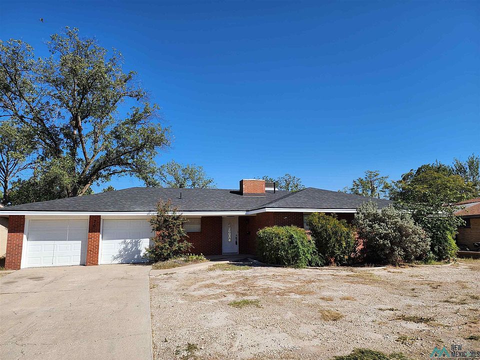 1st image of 702 E Luna Dr