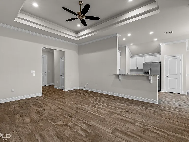 257 Sedgewick Ave — Photo 12