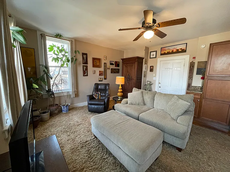 441 W 2nd St #320 — Photo 2