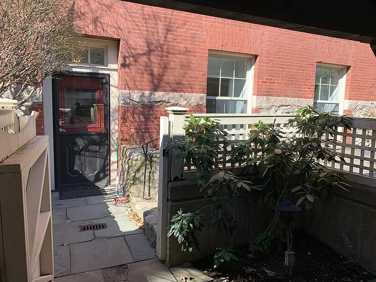 72 Lincoln St #1 — Photo 15