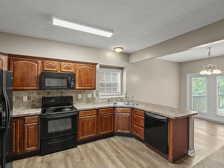 777 Maidencane Dr — Photo 9