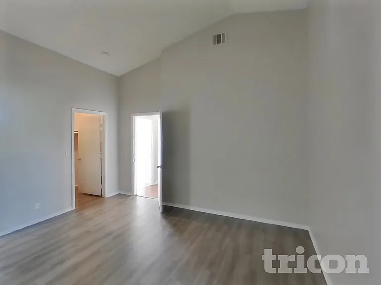 938 Chaps Cir — Photo 6