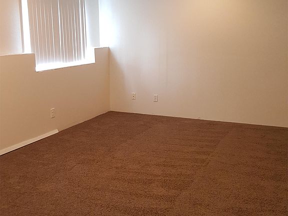 4th image of 3607 E 42nd St