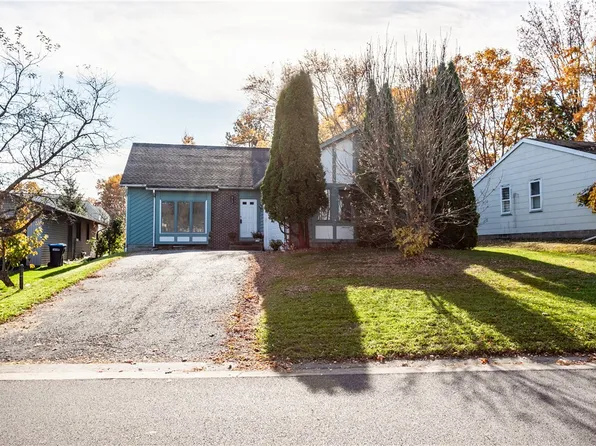 229 Countess Dr, West Henrietta, NY 14586