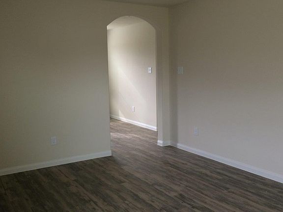 3rd image of 2611 Costa Verde Way