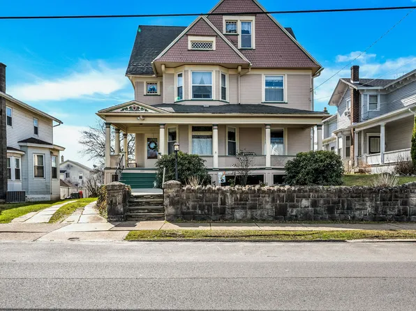 223 W Drinker St, Dunmore, PA 18512