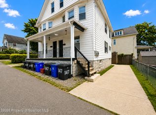 747-749 Roberts Ct, Scranton, PA 18504